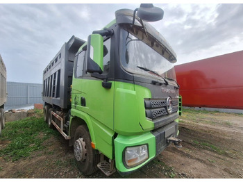 : фото в шапке страницы