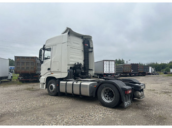 Тягач Dongfeng DFH: фото 3 Тягач Dongfeng DFH: фото 3