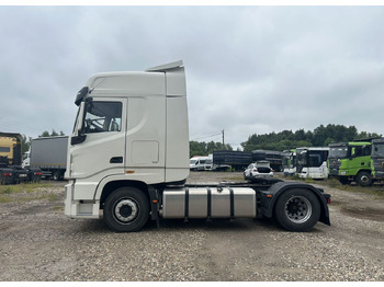 Тягач Dongfeng DFH: фото 2 Тягач Dongfeng DFH: фото 2