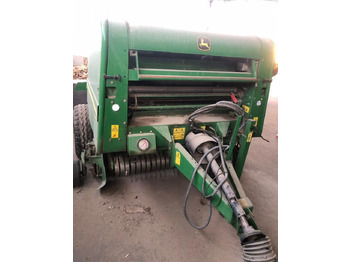 Пресс-подборщик рулонный John Deere F440E: фото 4