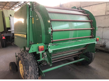 Пресс-подборщик рулонный John Deere F440E: фото 5