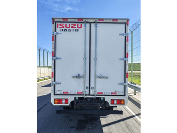 Новый Изотермический грузовик Isuzu Elf: фото 5