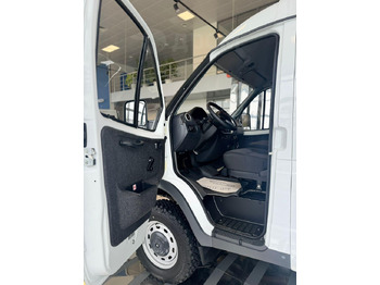 Новый Цельнометаллический фургон, Грузопассажирский фургон ГАЗ 27527: фото 3