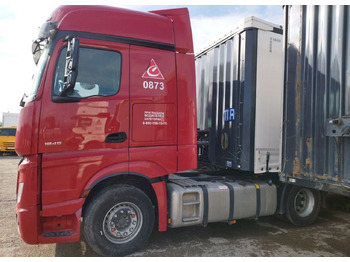 Тягач Mercedes-Benz Actros: фото 4