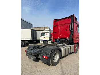 Тягач Mercedes-Benz Actros: фото 3