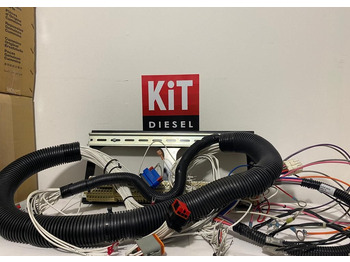 : фото в шапке страницы