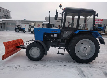 Новый Отвал Двух сторонний коммунальный отвал на трактор: фото 2 Новый Отвал Двух сторонний коммунальный отвал на трактор: фото 2