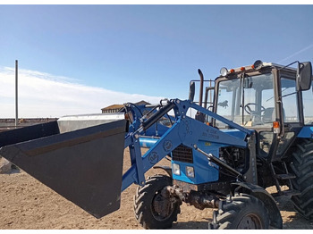 Фронтальный погрузчик для трактора