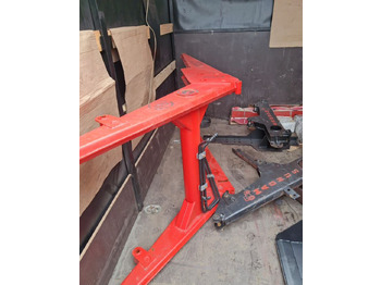 Новый Фронтальный погрузчик для трактора Magnus ПКУ 0.9: фото 4 Новый Фронтальный погрузчик для трактора Magnus ПКУ 0.9: фото 4