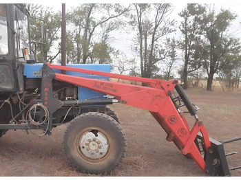 Фронтальный погрузчик для трактора