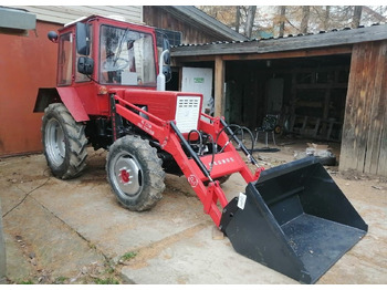 Фронтальный погрузчик для трактора