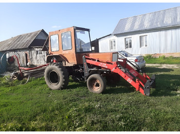 Фронтальный погрузчик для трактора