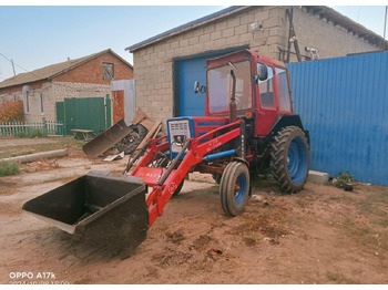 Фронтальный погрузчик для трактора