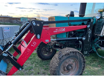 Фронтальный погрузчик для трактора