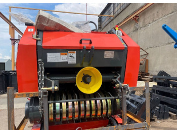 Пресс-подборщик рулонный УРАЛЕЦ