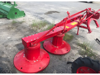 : фото в шапке страницы