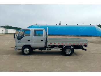 Новый Бортовой грузовик/ Платформа ISUZU Бортовой грузовик ISUZU 4x4 дв 96Kw кузов 4010х1790х380 под категорию B (новый интерьер кабины, серебряная металлическая краска) подогреватель двигателя, 2 топливных бака, отопитель.: фото 2 Новый Бортовой грузовик/ Платформа ISUZU Бортовой грузовик ISUZU 4x4 дв 96Kw кузов 4010х1790х380 под категорию B (новый интерьер кабины, серебряная металлическая краска) подогреватель двигателя, 2 топливных бака, отопитель.: фото 2