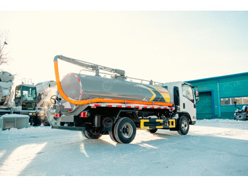 Новый Ассенизатор, илосос ISUZU ELF Ассенизатор (вакуумная машина) на шасси ISUZU 4x2 EST7 дв 125KW бочка 6м3 насос XD-240: фото 3