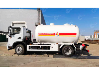 Грузовик-цистерна ISUZU