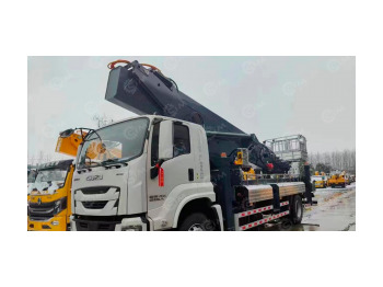 Грузовик с подъемником ISUZU