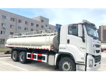 Грузовик-цистерна ISUZU