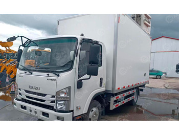 Грузовик с закрытым кузовом ISUZU