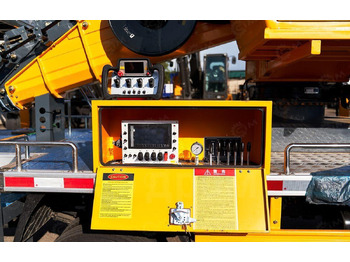 Новый Грузовик с подъемником Isuzu Elf: фото 2 Новый Грузовик с подъемником Isuzu Elf: фото 2