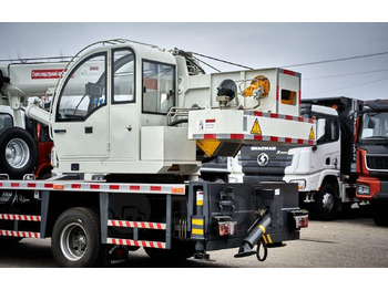 Новый Мобильный кран Isuzu Elf: фото 3