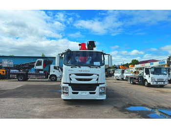 Новый Грузовик бортовой/ Платформа, Автоманипулятор Isuzu Giga: фото 2