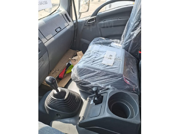 Новый Грузовик бортовой/ Платформа, Автоманипулятор Isuzu Giga: фото 3