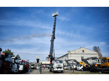 Грузовик с подъемником ISUZU