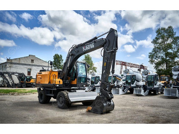 : фото в шапке страницы