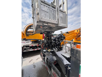 Новый Грузовик с подъемником Isuzu Elf: фото 5