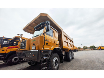 Карьерный самосвал