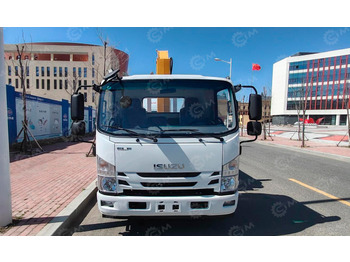 Самосвал ISUZU