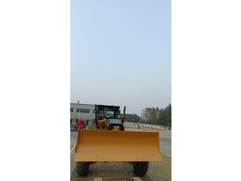 Новый Грейдер SEM 922F AWD: фото 3