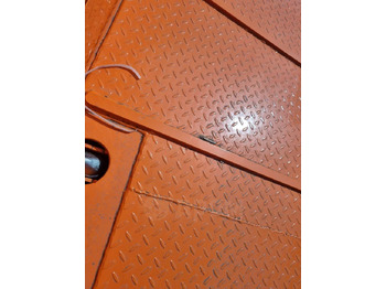 Новый Низкорамный полуприцеп Luxuda LZC9301TDP: фото 4 Новый Низкорамный полуприцеп Luxuda LZC9301TDP: фото 4