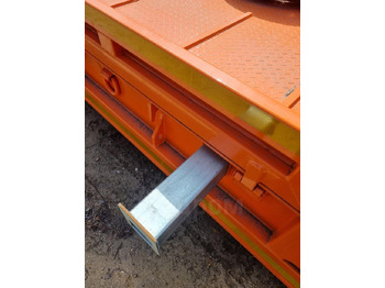 Новый Низкорамный полуприцеп Luxuda LZC9301TDP: фото 2 Новый Низкорамный полуприцеп Luxuda LZC9301TDP: фото 2