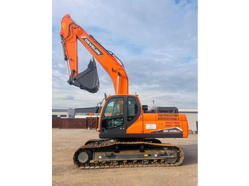 Гусеничный экскаватор DOOSAN DX220