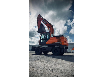 Новый Колёсный экскаватор Develon DX190WA: фото 2