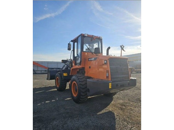 Новый Колёсный погрузчик Develon SD200: фото 5