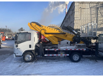 Новый Грузовик с подъемником Isuzu Elf: фото 2 Новый Грузовик с подъемником Isuzu Elf: фото 2