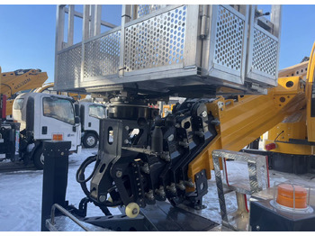 Новый Грузовик с подъемником Isuzu Elf: фото 5 Новый Грузовик с подъемником Isuzu Elf: фото 5