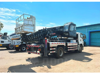 Новый Грузовик с подъемником Isuzu Giga: фото 2