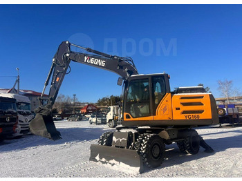 : фото в шапке страницы