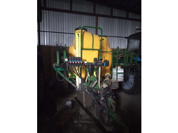 : фото в шапке страницы