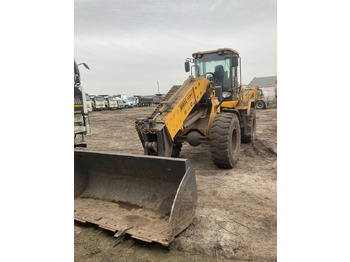 Телескопический фронтальный погрузчик Фронтальный погрузчик Bull SL300Т: фото 2 Телескопический фронтальный погрузчик Фронтальный погрузчик Bull SL300Т: фото 2