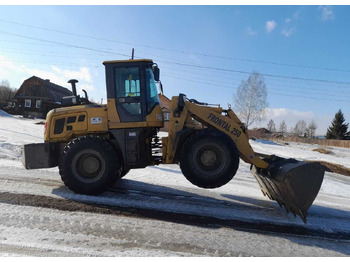 Колёсный погрузчик