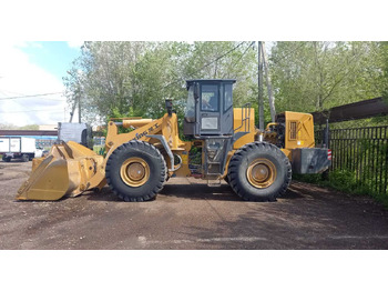 : фото в шапке страницы