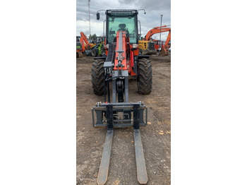 Телескопический фронтальный погрузчик